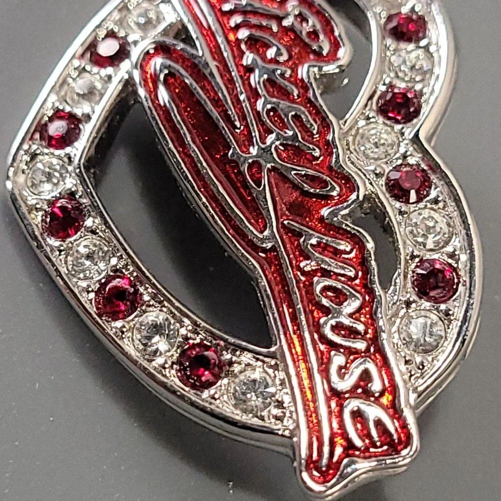 Swarovski Disney Brooch Mickey Mouse Heart Pin Silver Tone Red Crystal Jewelry